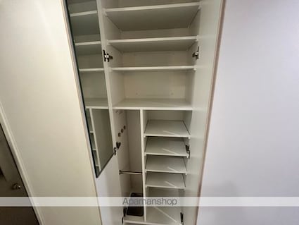 Ｒ－６Ｃｏｕｒｔ[1R/27.14m2]の内装1