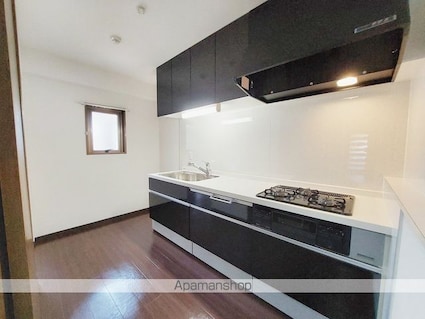 ロイヤルメゾン岩崎町[3LDK/78.89m2]のキッチン