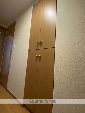 ザ・ロイヤルIの内装写真