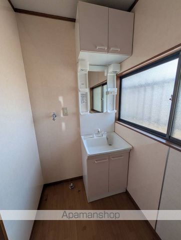 大野城市 2階建 築48年の内装写真
