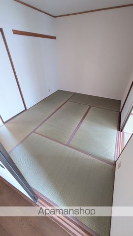 ファミール本郷 C棟の内装写真