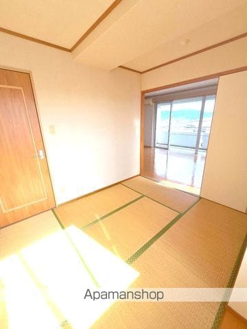 フローリッシュ広呂原の内装写真