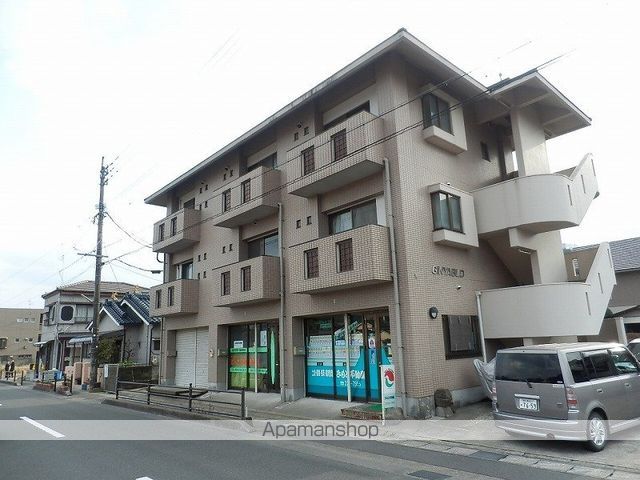 ラフィーネ小野の玄関写真