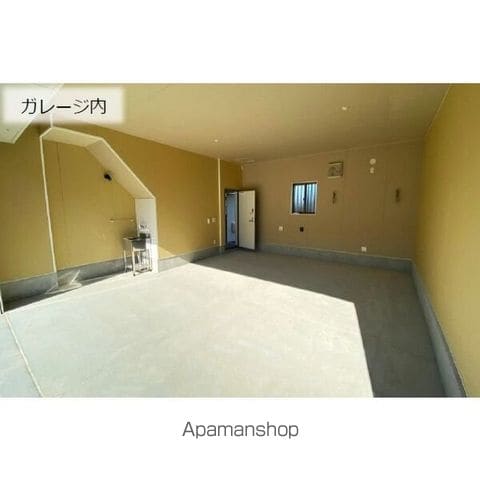 プレミアムガレージハウス名古屋梅森坂の内装写真