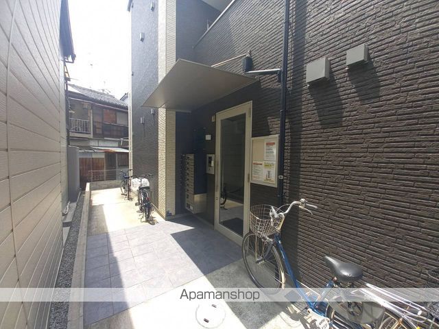 ドムス寝屋川の玄関写真