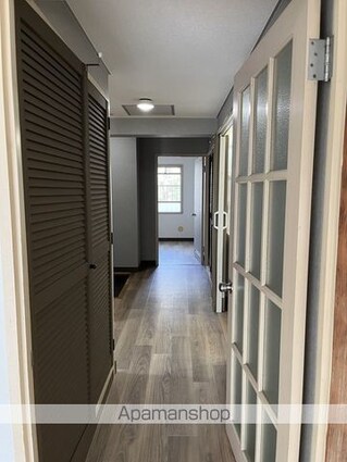 守山駅前東住宅３号棟[3LDK/66.44m2]の玄関