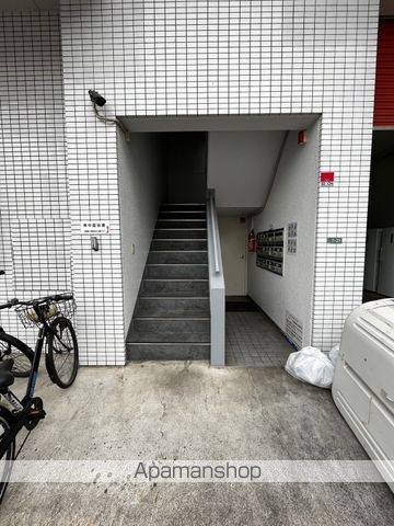 中国技建ビルの玄関写真