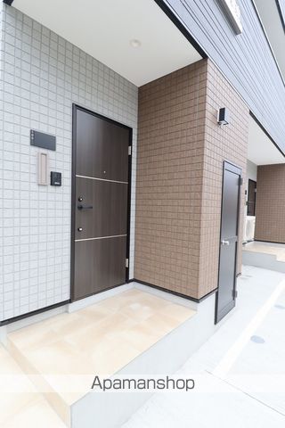 ROGA月寒東の玄関写真