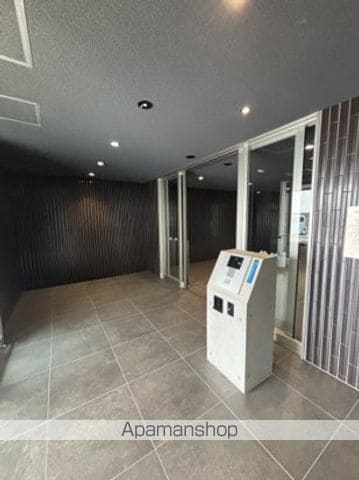 センターマークスレジデンスの玄関写真