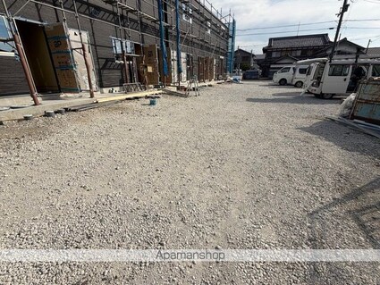 メゾンドアンジュ　Ｂ棟[1R/34m2]の駐車場