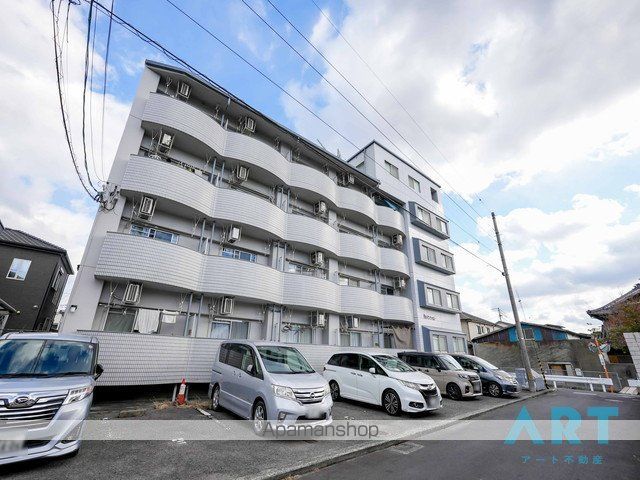R5マンションの外観写真