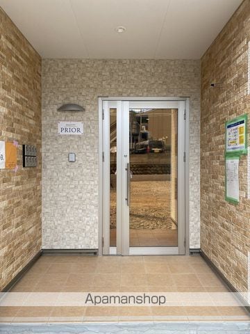 メゾンプリオールの玄関写真