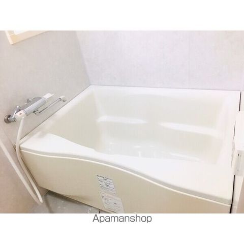LAPISLAZULIDの内装写真