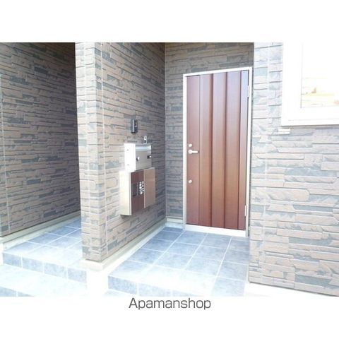 TASSO医大南B棟の玄関写真