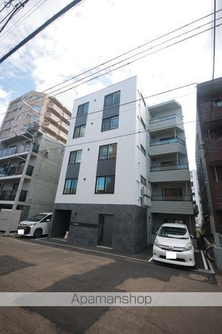 INFINITY南8条の外観写真