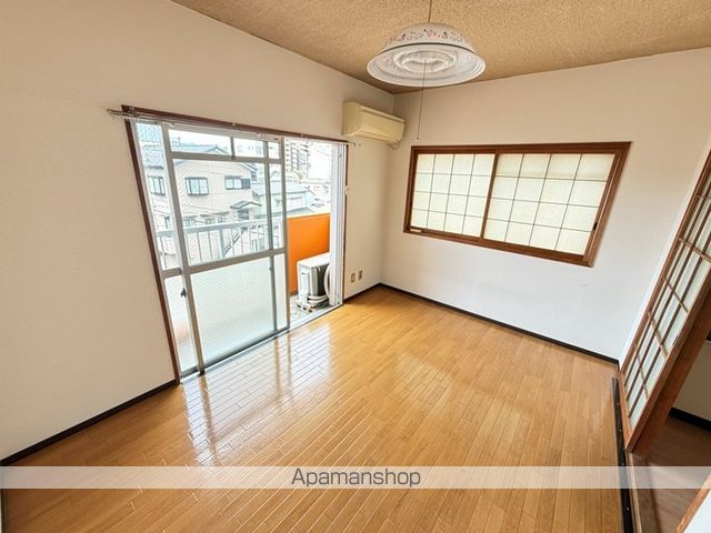 スカイパレス二葉の内装写真