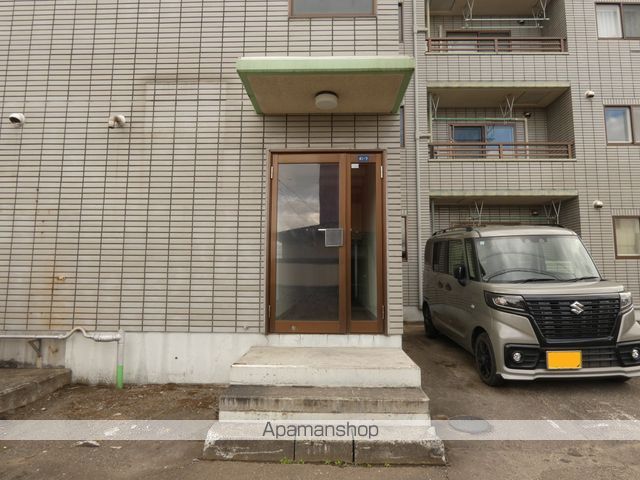 ウェルデ壱番館の玄関写真