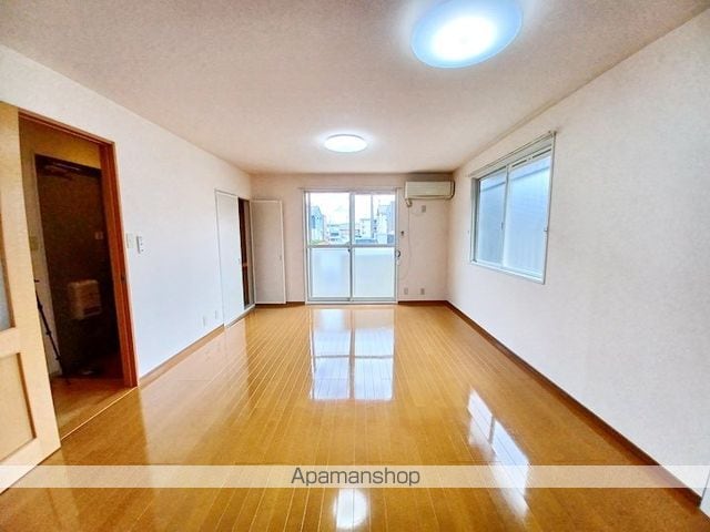 クレストファイブ Aの内装写真