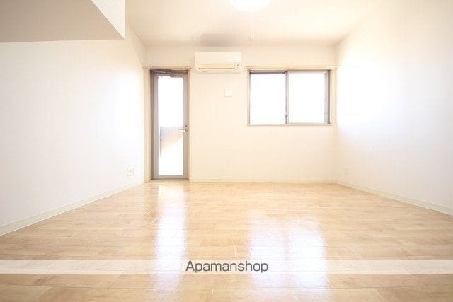 ジャンヌ喜与町の内装写真