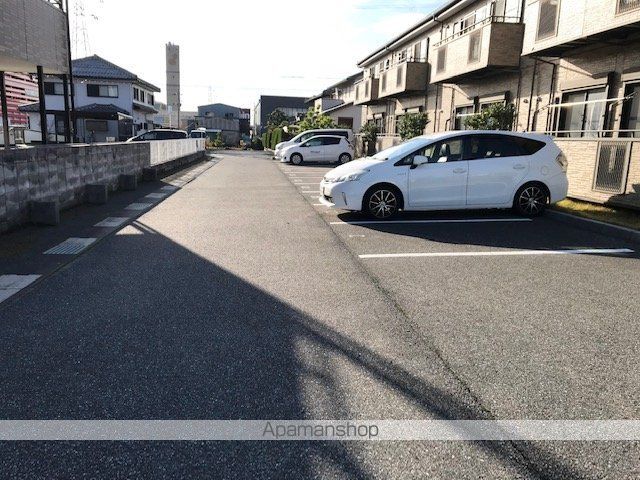 ハイツＫＳＮ[1LDK/46.37m2]の駐車場