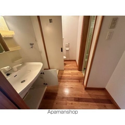 ARTEMURの内装写真