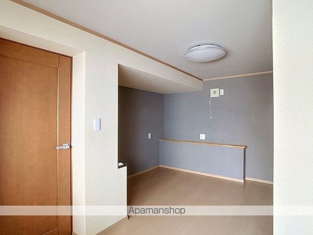 小松市 2階建 築120年の内装写真