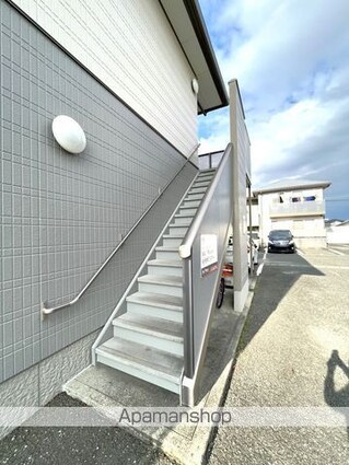 熊本県八代市鏡町両出[1LDK/48.36m2]のエントランス