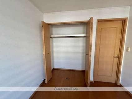 トゥー・ル・モンド[2LDK/61.76m2]の収納