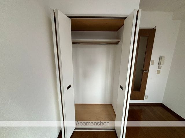 リズフェイスの内装写真
