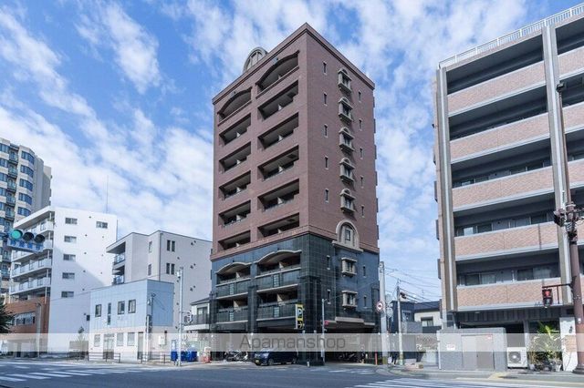 ダブルーンVIII桜坂の外観写真