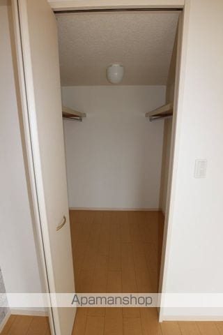 リビングタウン岩国 G棟の内装写真
