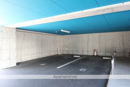 シエロアズール[1R/33m2]の駐車場2