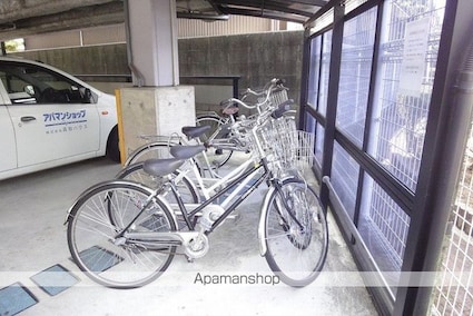 高知県高知市朝倉東町[1R/27m2]の共用部