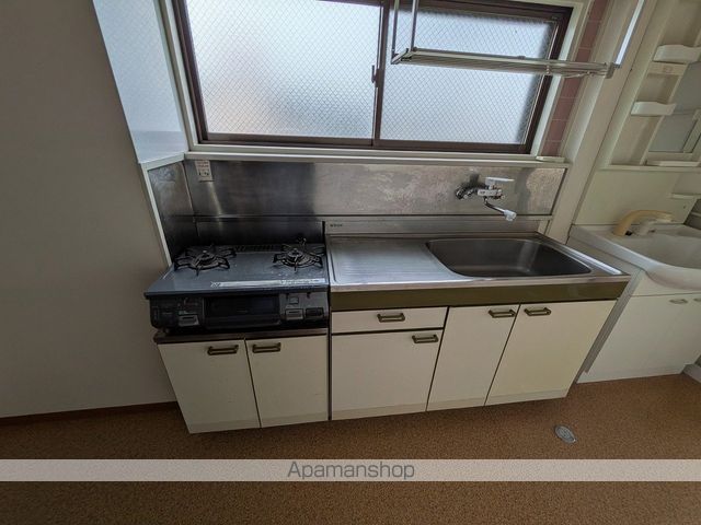 エルセラーンIIの内装写真