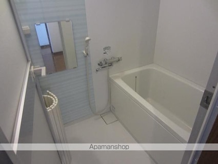 ＣＯＬＬＩＮＥ[3LDK/66.24m2]のバス