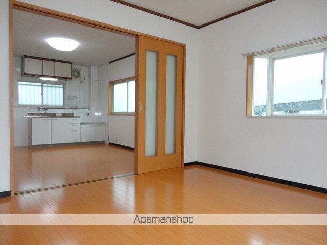 南比島ハイツの内装写真