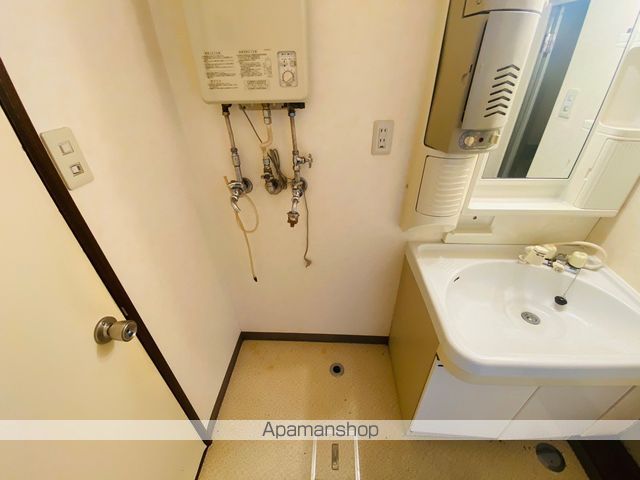 タウンハウス本通の内装写真