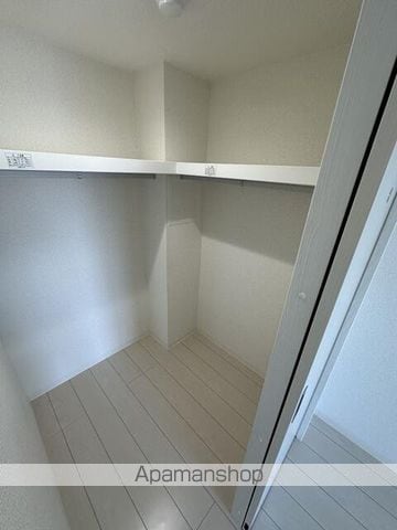 グランデュール峯﨑IIIの内装写真