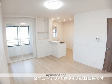 東京都立川市一番町５丁目[1LDK/47.74m2]のリビング・居間