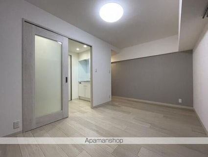 アサカシオン三軒茶屋[1K/27m2]のリビング・居間