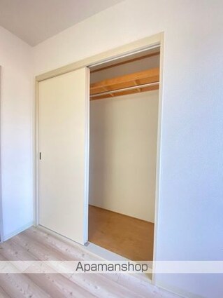 和歌山県和歌山市堀止東１丁目[2DK/45m2]の収納
