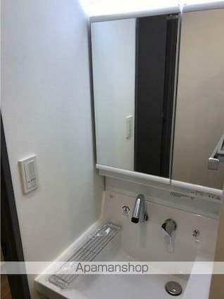 ドゥーエ西大島Ⅲ[1K/25.73m2]の洗面所