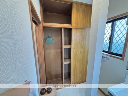ロコハウス　Ｃ棟[貸家/103.99m2]の内装9
