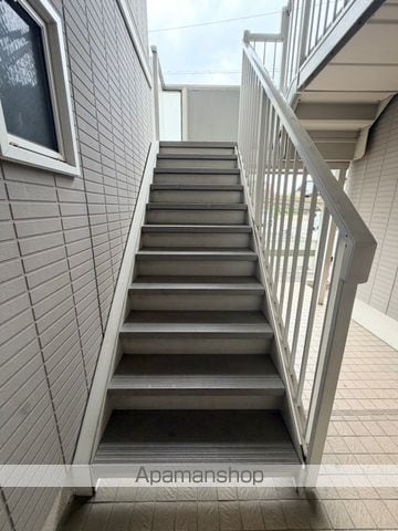 フレグランスT・M E棟の玄関写真