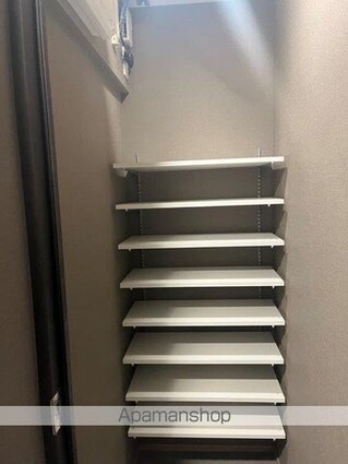 ブランシエスタ目黒中央町[2LDK/52.72m2]の玄関