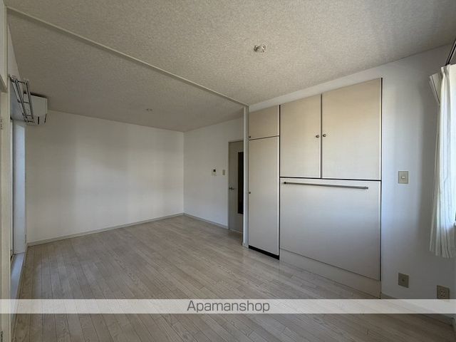 ニュークリアス下小出の内装写真