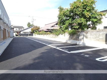 ベルフラット大町[1LDK/36.37m2]の駐車場