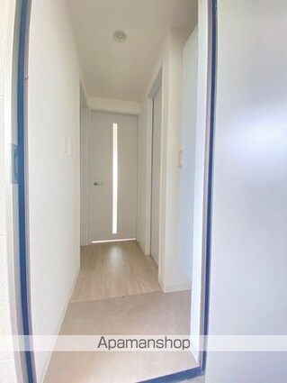 ジーメゾン春日部ウェスト[1LDK/30m2]の玄関