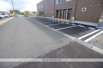 ハイグランド石江[1LDK/39.95m2]の駐車場