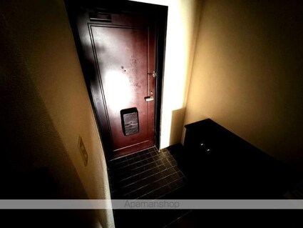 ロイヤルヒルズ台原Ｉ[4LDK/88.03m2]の玄関